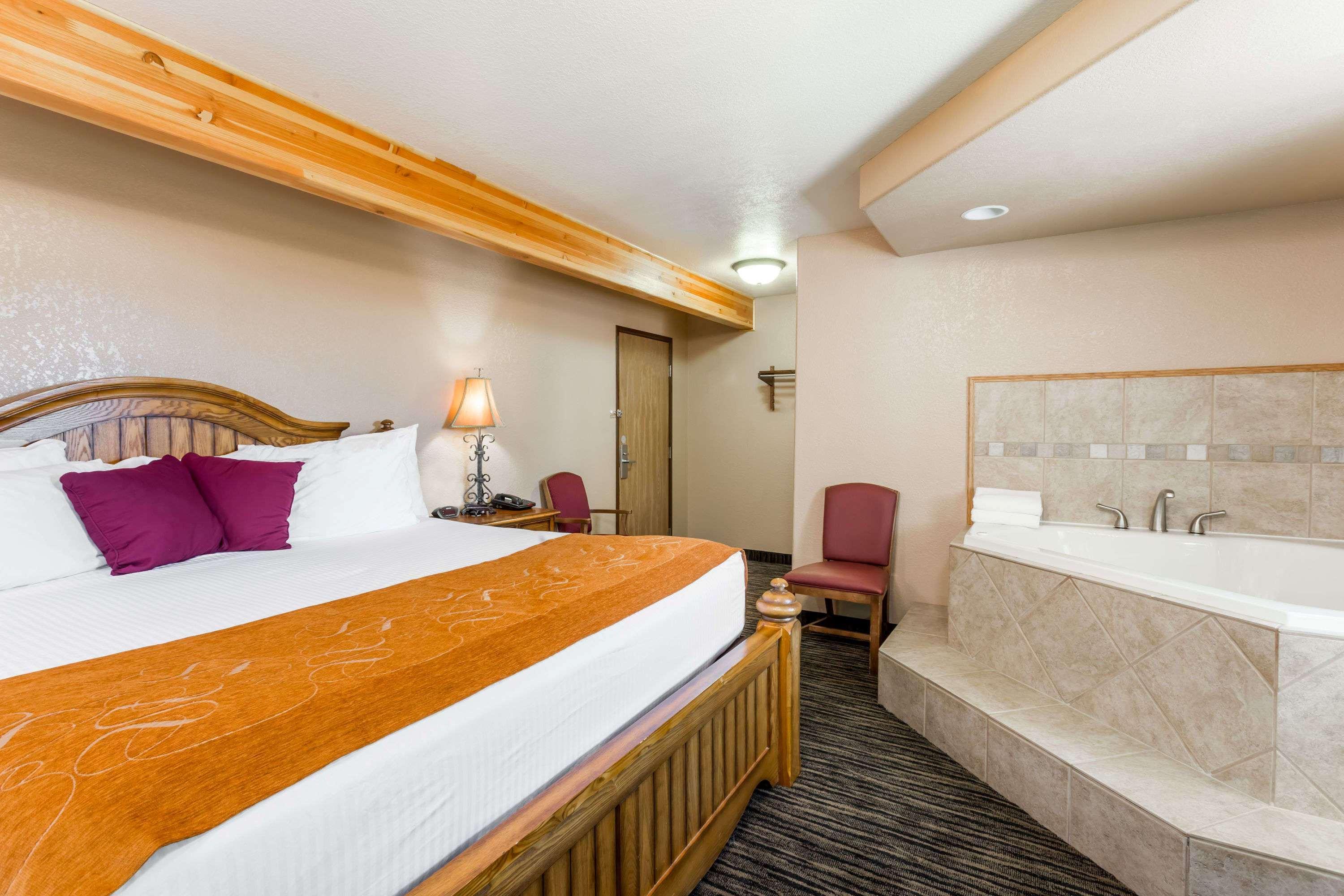Super 8 By Wyndham Lewistown Hotel Exterior foto